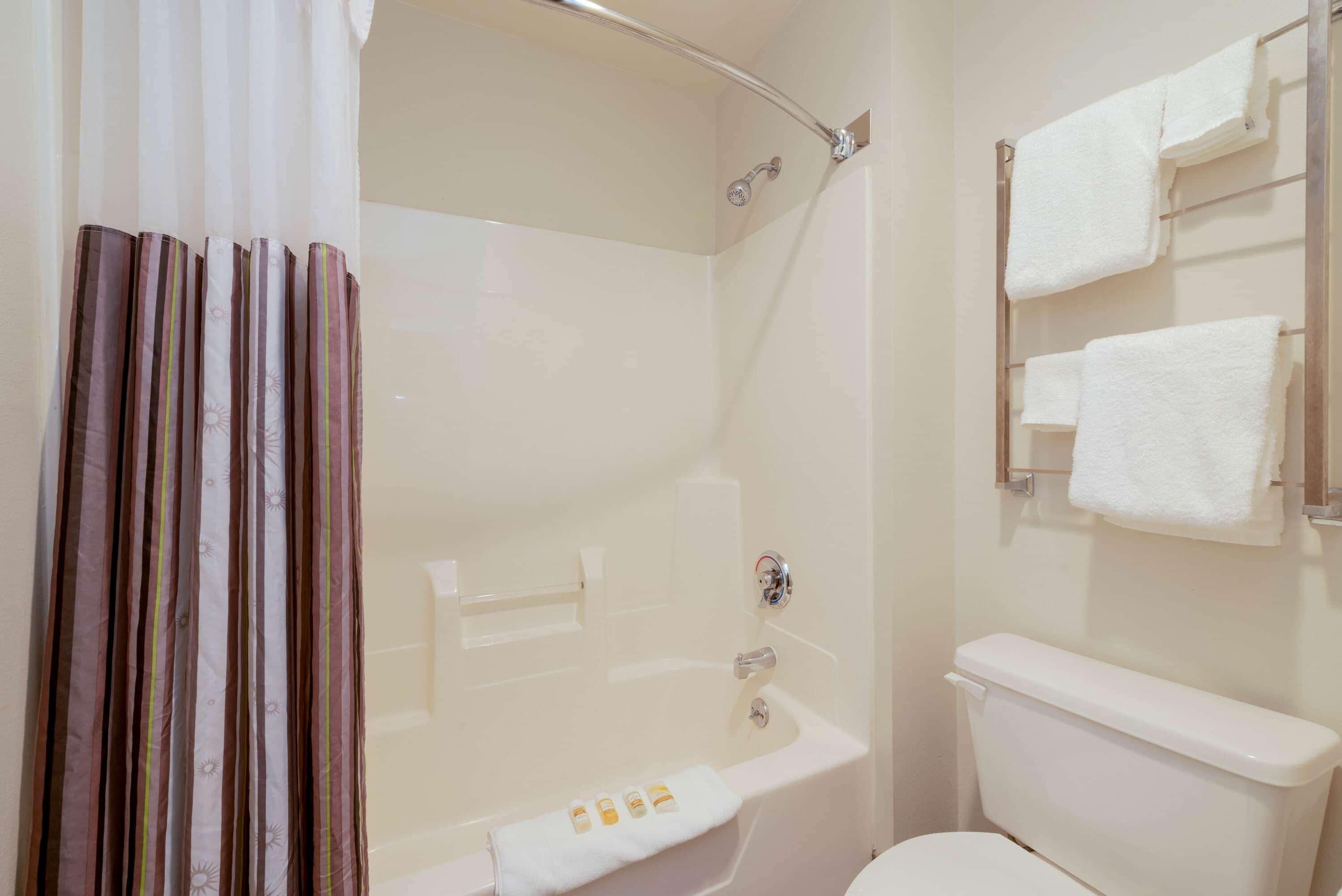 Hotel La Quinta By Wyndham Cleveland Macedonia Esterno foto