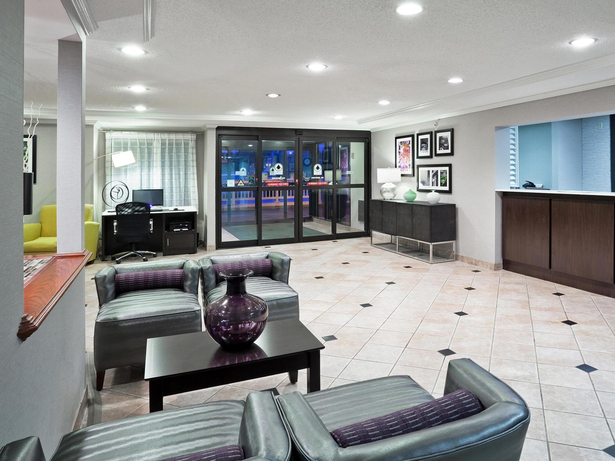 Hotel La Quinta By Wyndham Cleveland Macedonia Esterno foto