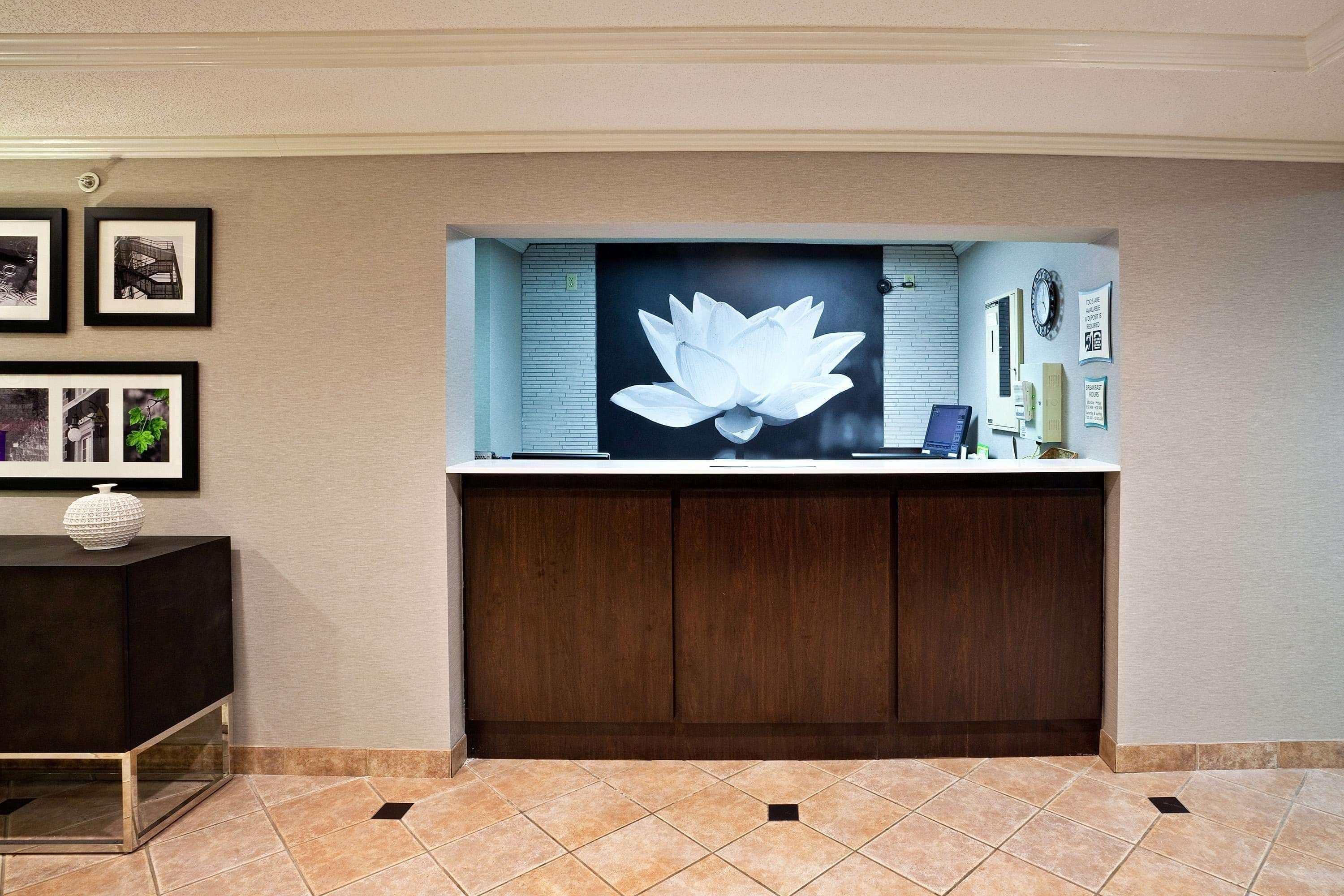 Hotel La Quinta By Wyndham Cleveland Macedonia Esterno foto