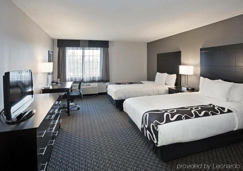 Hotel La Quinta By Wyndham Cleveland Macedonia Esterno foto